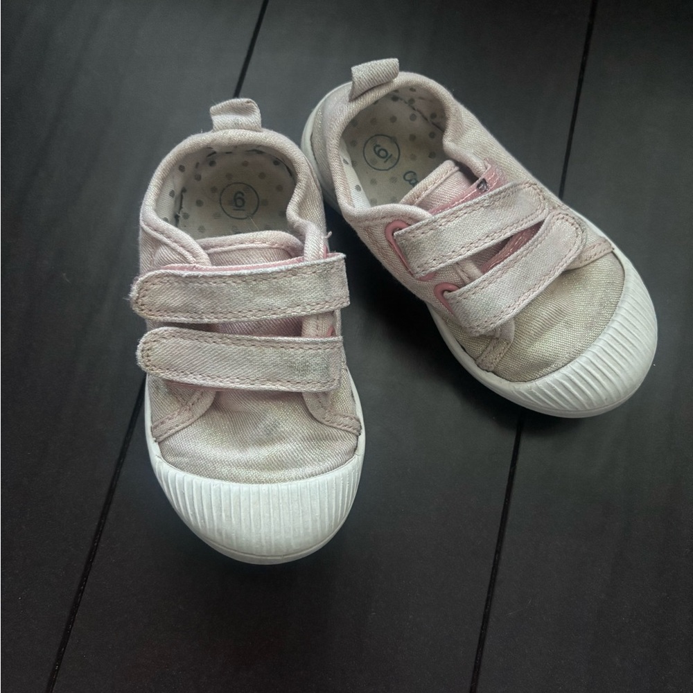 Cat & Jack pink sparkle Parker sneakers GUC size 6 GUC